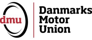 Kvadrat DMU Logo 495x400 1 E1770919895958 300x132